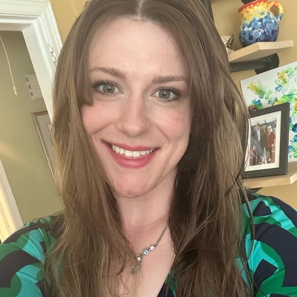 Meet your Posher, Elaina